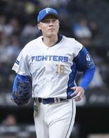 日本ハム山崎、イニング数で寄付