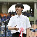 美声に思い乗せて　国学院栃木高・石下さんと宇都宮高・佐々木さん　高校野球栃木大会開会式