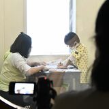 DAI語じゃないですよ　「PCIT」のすすめ　褒めて、まねして、実況して　手を焼く子どもの行動改善に効果