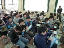 記者の仕事知る／宇都宮市簗瀬小
