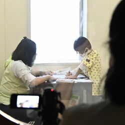 DAI語じゃないですよ　「PCIT」のすすめ　褒めて、まねして、実況して　手を焼く子どもの行動改善に効果