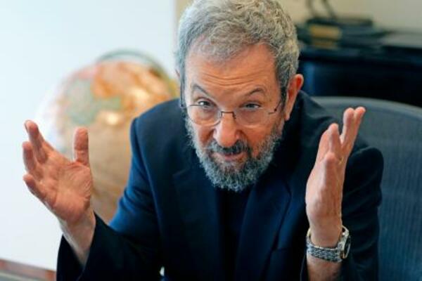 共同通信の単独インタビューに応じるイスラエルのエフド・バラク元首相(共同)