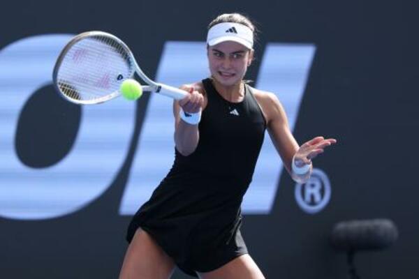　ツアー初優勝した１７歳のイバ・ヨビッチ＝１４日（ゲッティ＝共同）