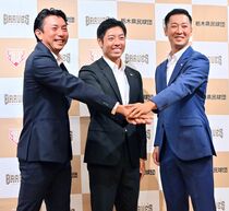 川崎と西岡が会見　栃木ＧＢ