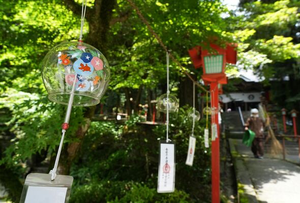 参道に飾られた風鈴
