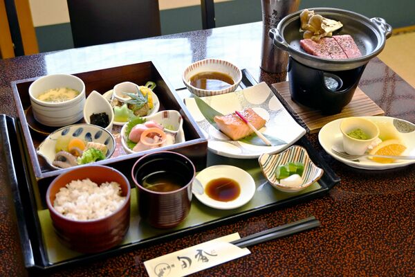 旬香弁当 雅