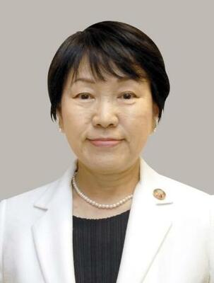 　阿部俊子文科相