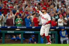 大リーグ、大谷の第１打席は中飛