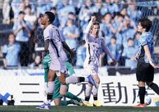 FC東京競り勝つ