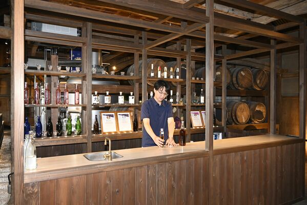 ＴＷＳＣイノベーション賞を受賞した西堀酒造の日光街道小山蒸溜所＝小山市