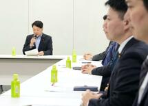 自維で強行突破、現実味
