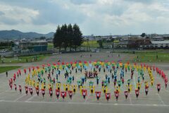 佐野でマスゲーム発表会