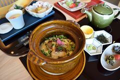 【推しの逸品】具だくさん、香り豊かに　土鍋ごはんランチ　土鍋ごはん 秋の田（壬生）