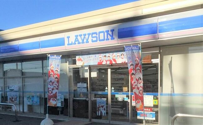 青色の看板でおなじみのローソン＝宇都宮市内
