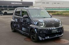 エンジン車の音や走りの感覚再現