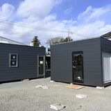 手軽にDIY、木製コンテナハウス「ヒュッテ」が人気　真岡の日下田材木店が商品化