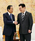 麻生氏、韓国の李大統領と会談