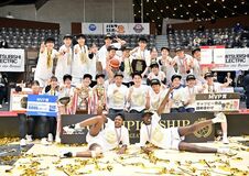 インカレバスケ女子決勝　白鴎大－東京医療保健大