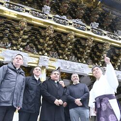 ローマ教皇庁大使が日光東照宮を訪問　ウイスキー献上が縁、家康の思想に触れる