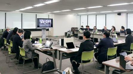 遺族補償年金、男女差解消へ