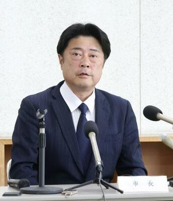 福岡県田川市の村上卓哉前市長=5月、田川市役所