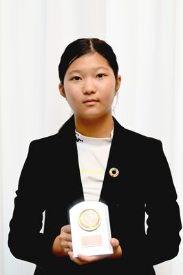 高木杏衣