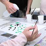 栃木刑務所の受刑者、芸術家と絵画を共同制作　売上金は能登半島地震被災地…