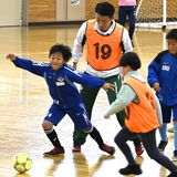 デフサッカー日本代表が茂木で教室　「言葉に出してチャレンジして」　小中学生が夢追う大切さ学ぶ
