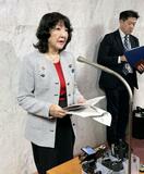 東京円、157円台前半