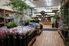 生花売り場 ３倍に拡大