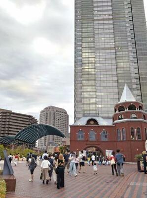 　商業施設「恵比寿ガーデンプレイス」＝９月、東京都渋谷区