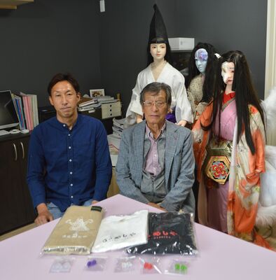 夏に向け手応えを感じているという丸山工芸社の柳誠社長（右）と柳亮太専務