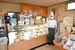 季節感あるデザートが並ぶ店内
