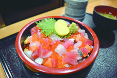 宇都宮　　やまと鮨海鮮ばらちらし