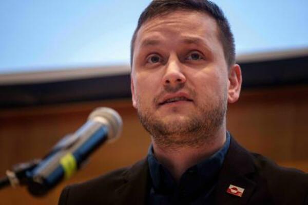 グリーンランドのニールセン自治政府首相=22日(AP=共同)