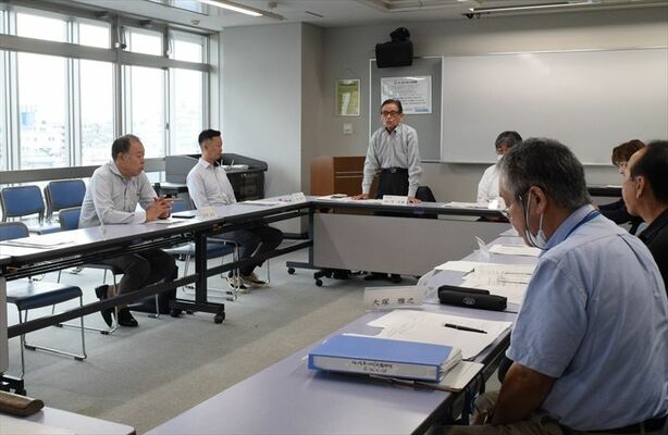事業推進委員会の会議