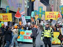 全米各地で「反トランプ」デモ