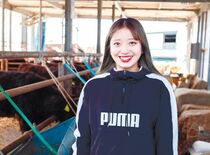秋元 優花（あきもと ゆうか）さん（22歳）/和牛繁殖農家