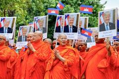 米大統領にカンボジアこび