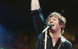 米ロックスター 葛藤描く