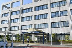那須町長選の裁決　「公平判断」「訴訟検討」と２氏　安堵と不満交錯、町民…