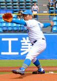 大越健介キャスターが始球式