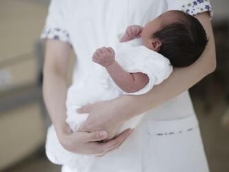 ２５年出生数７０万人最少