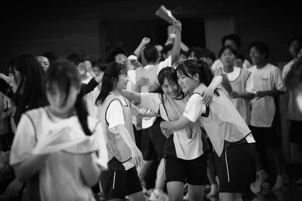 銅賞に輝いた柏木さんの作品「仲間」