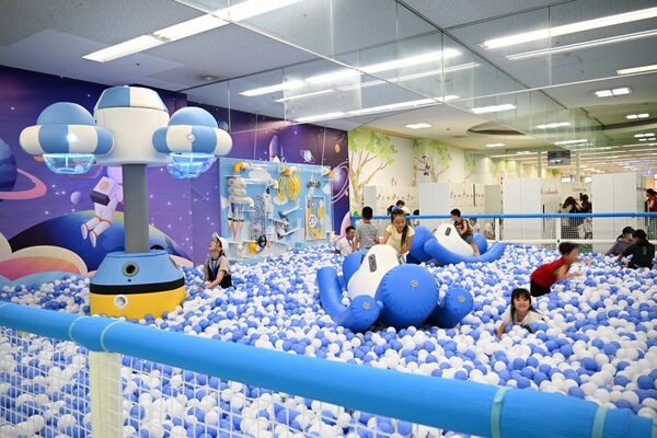 さまざまな遊具で遊べる「キッズランドUS 栃木宇都宮店」=宇都宮市