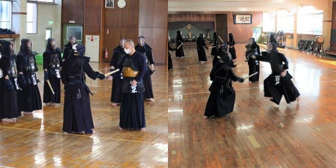 左写真:鈴木さん(中央の右)から実技指導を受ける生徒たち。 短い間合いから技を繰り出します。動きの速さ、技のかけ声も相まって迫力があります