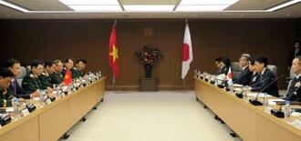 高速揚陸艇の共同開発を検討