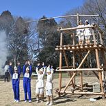 宇都宮「飛山まつり」にぎわう　のろし実演や武者行列、清原中生徒が参加