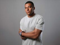 ウブロのアンバサダーであり、サッカー界のチャンピオンであるキリアン・エムバペが、新しいクラシック・フュージョン クロノグラフ UEFAチャンピオンズリーグ チタニウムを発表：あらゆる面で一線を画すウォッチ