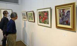 美術家協会員が水彩画など展示